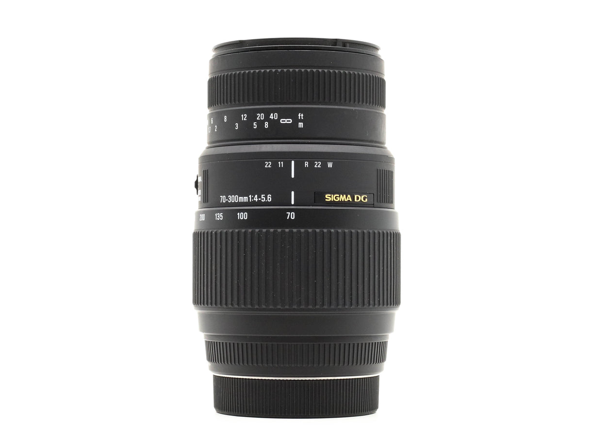 Sigma 70-300mm f/4-5.6 DG Macro - Sony A Fit - segunda mano - excelente estado - foto principal - SKU 3778165 - Camera Market