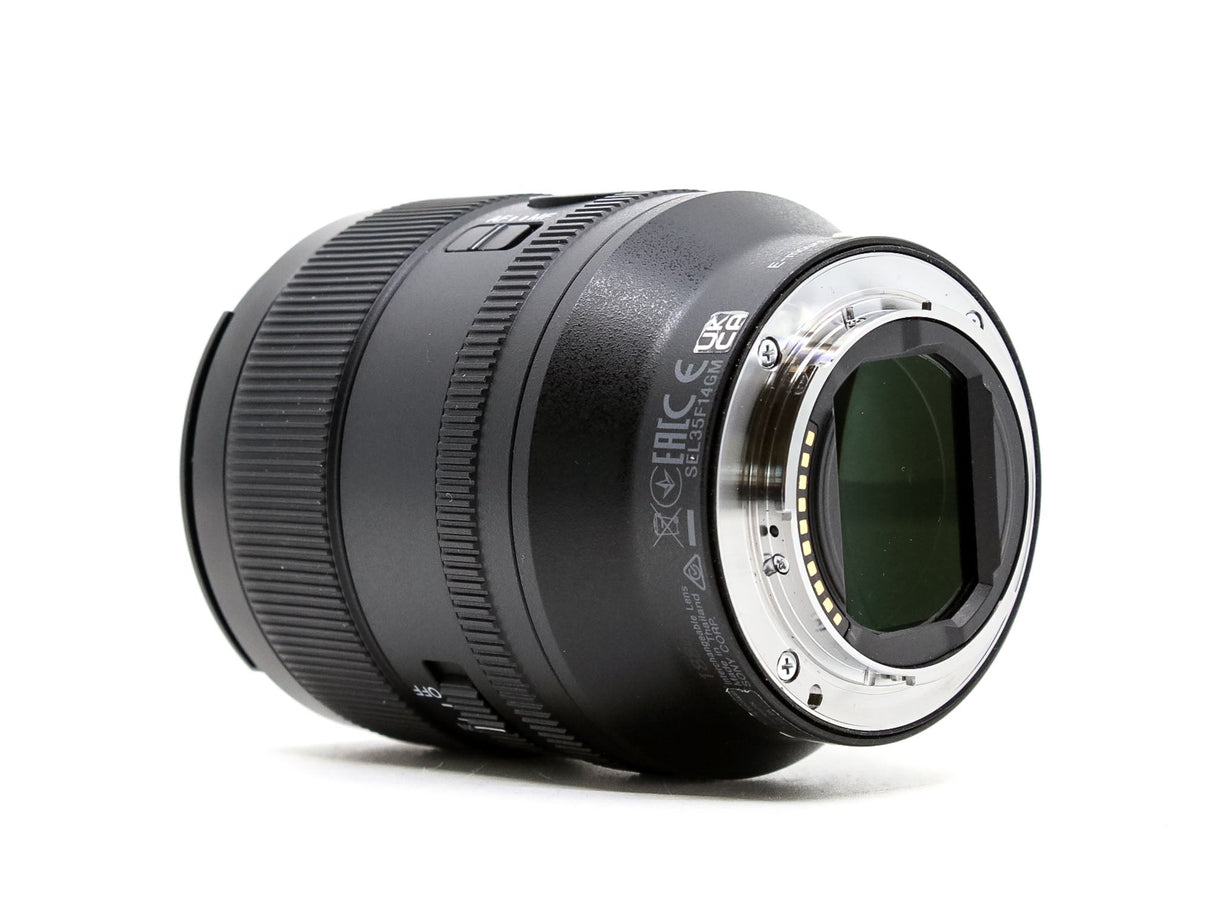 Sony FE 35mm f/1.4 GM - segunda mano - excelente estado - detalle 3 de 3 - SKU 3787920 - Camera Market