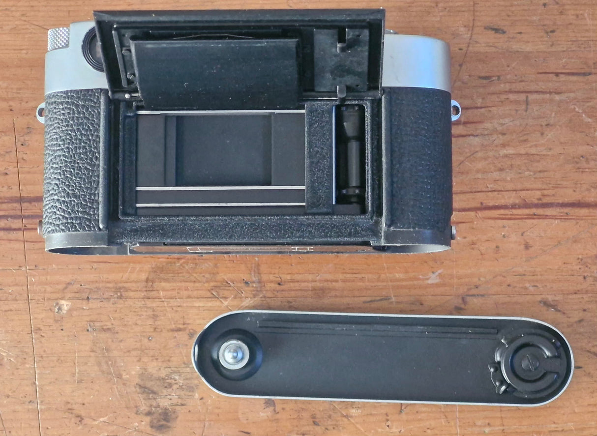 LEICAM26e522c33-da9c-4dfe-ac3b-53b9b37b7289