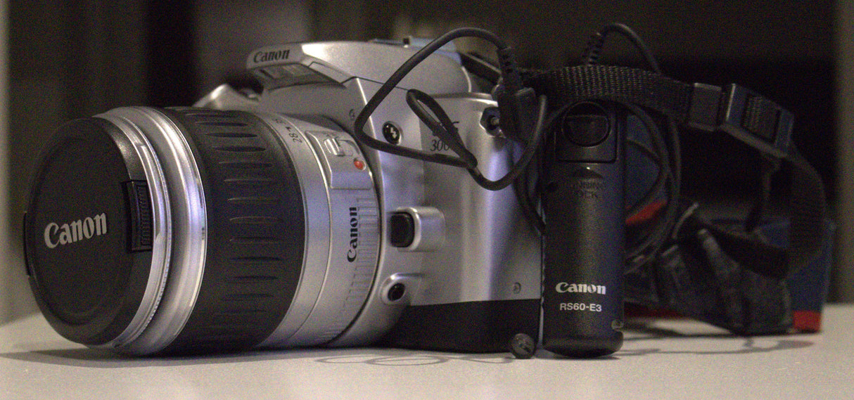 CANONEOS 300V2e95a115-040f-4835-84be-4b642624f189