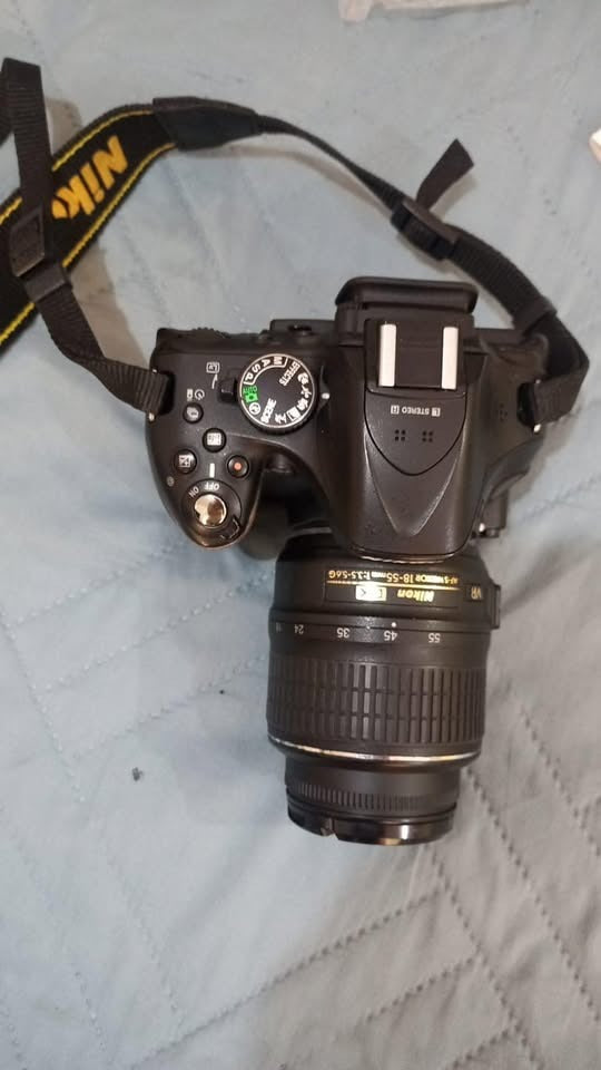 NikonD5200f115031b-550d-4625-9d0c-220399327e54