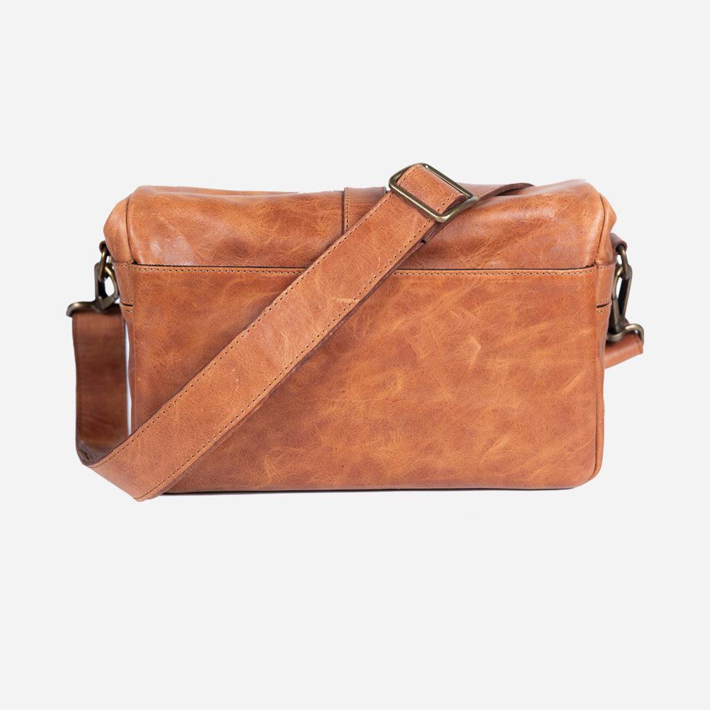 París tanned Leather Camera Bag