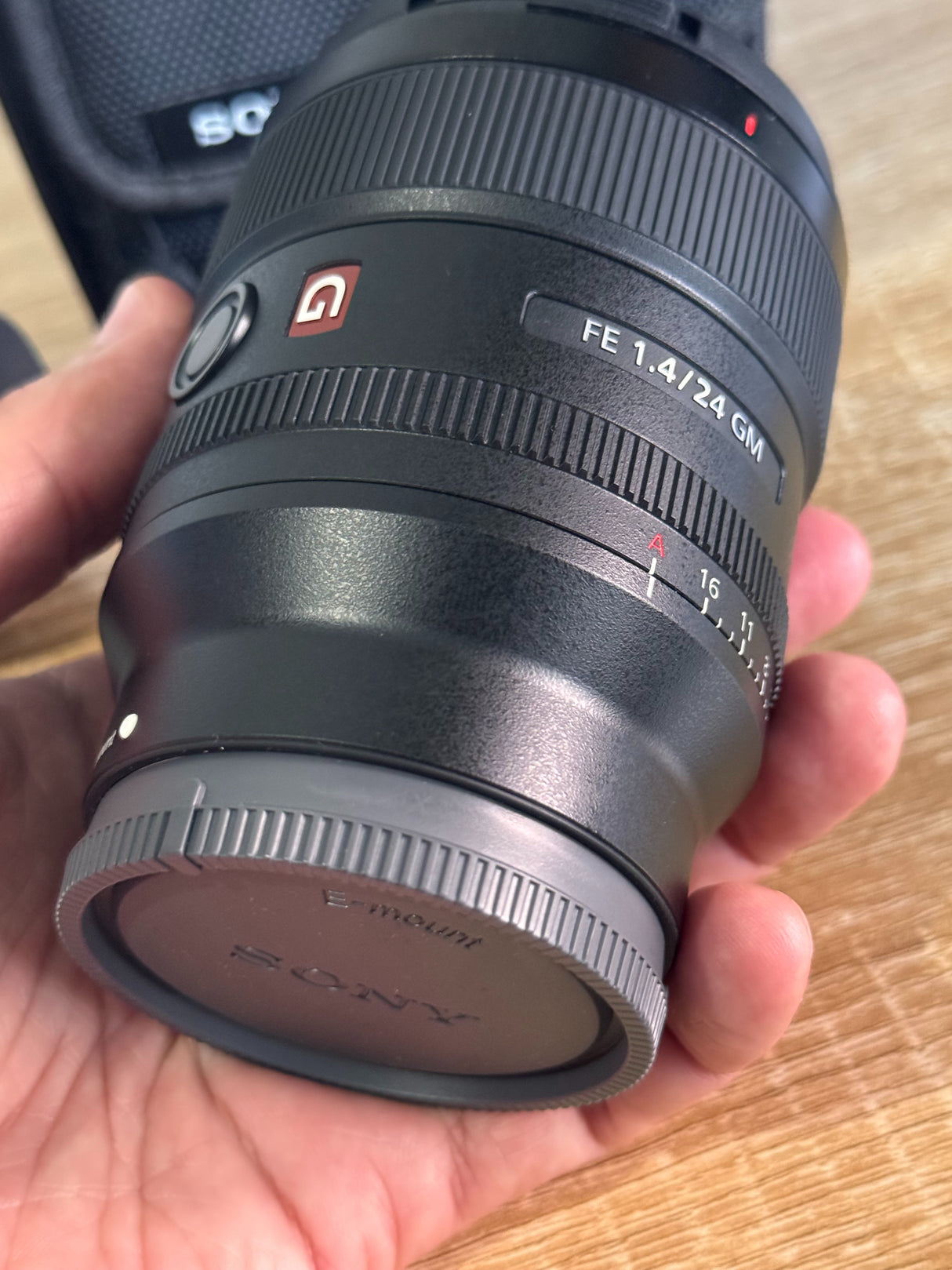 SONYSEL24F14GM52c3ee3c-f2c0-49ec-bbb3-a8590d2156fc