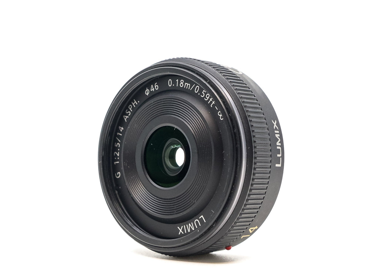 Panasonic Lumix G 14mm f/2.5 - segunda mano - excelente estado - detalle 2 de 3 - SKU 3784336 - Camera Market