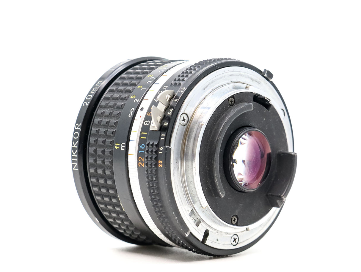 Obiettivo Nikon Ai-S Nikkor 20 mm f/2.8