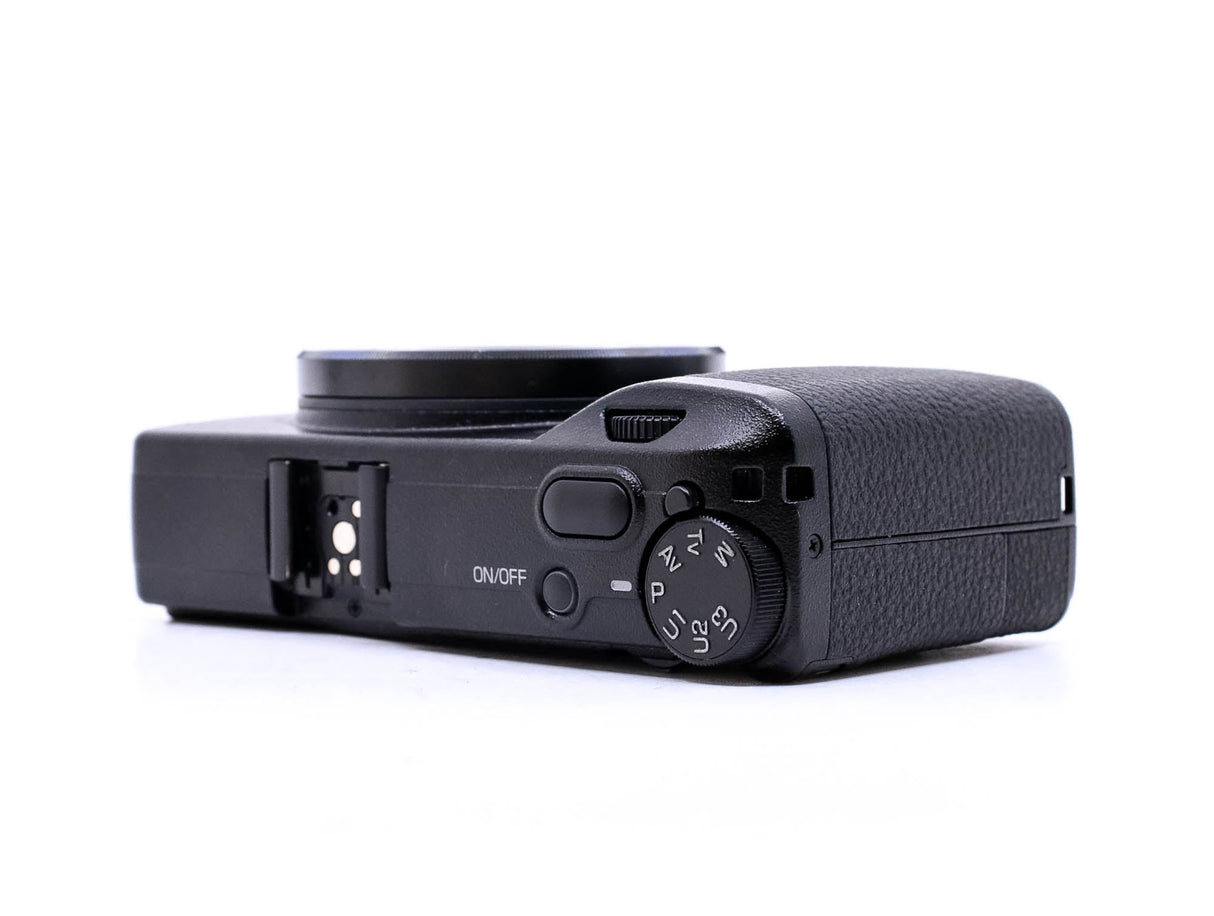 Ricoh GR IIIx - segunda mano - excelente estado - detalle 3 de 4 - SKU 3792220 - Camera Market