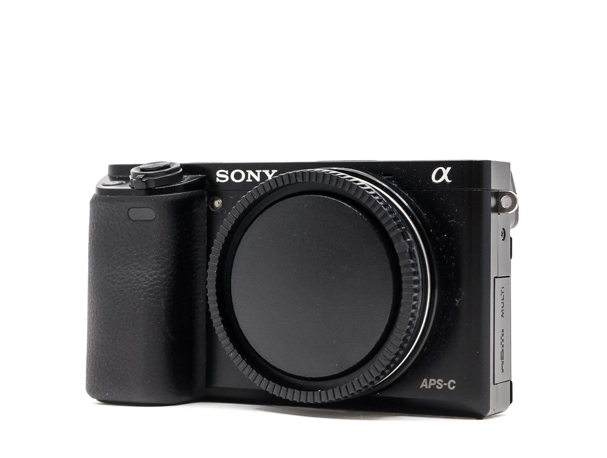Sony Alpha A6000 - segunda mano - excelente estado - foto principal - SKU 3716013 - Camera Market