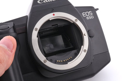 Canon EOS 650 + 50mm f1.8 II – Camera Market