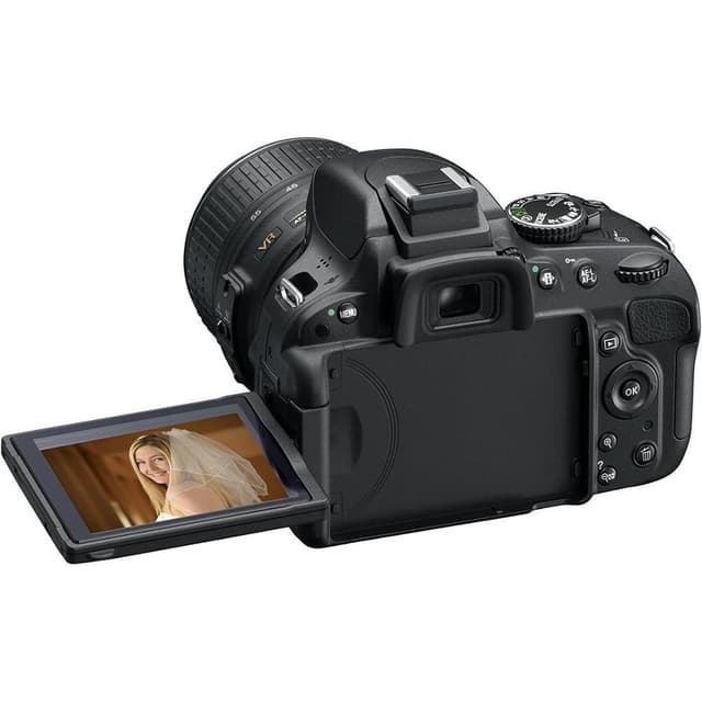 【返品保証・良品】Nikon D5100 + AF-S DX 18-55mm SLR D5100 - Black + Nikon AF-S DX Nikkor 18-55mm f/3.5-5.6G f/3.5