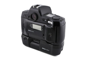 Nikon F90X + MB-10 Battery Pack