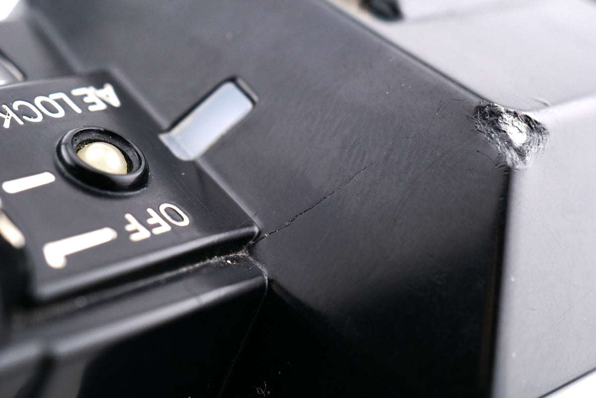 Contax 137 MD Quartz Used | 12-Month Warranty – Camera Market
