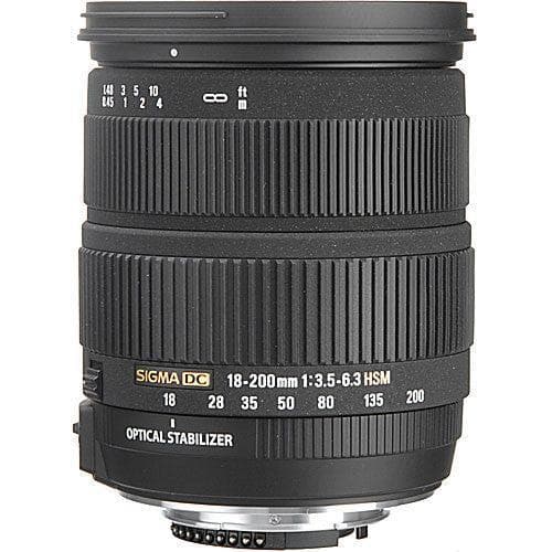 Sigma Objectif Nikon EF 18-200mm f/3.5-6.3 · image principale