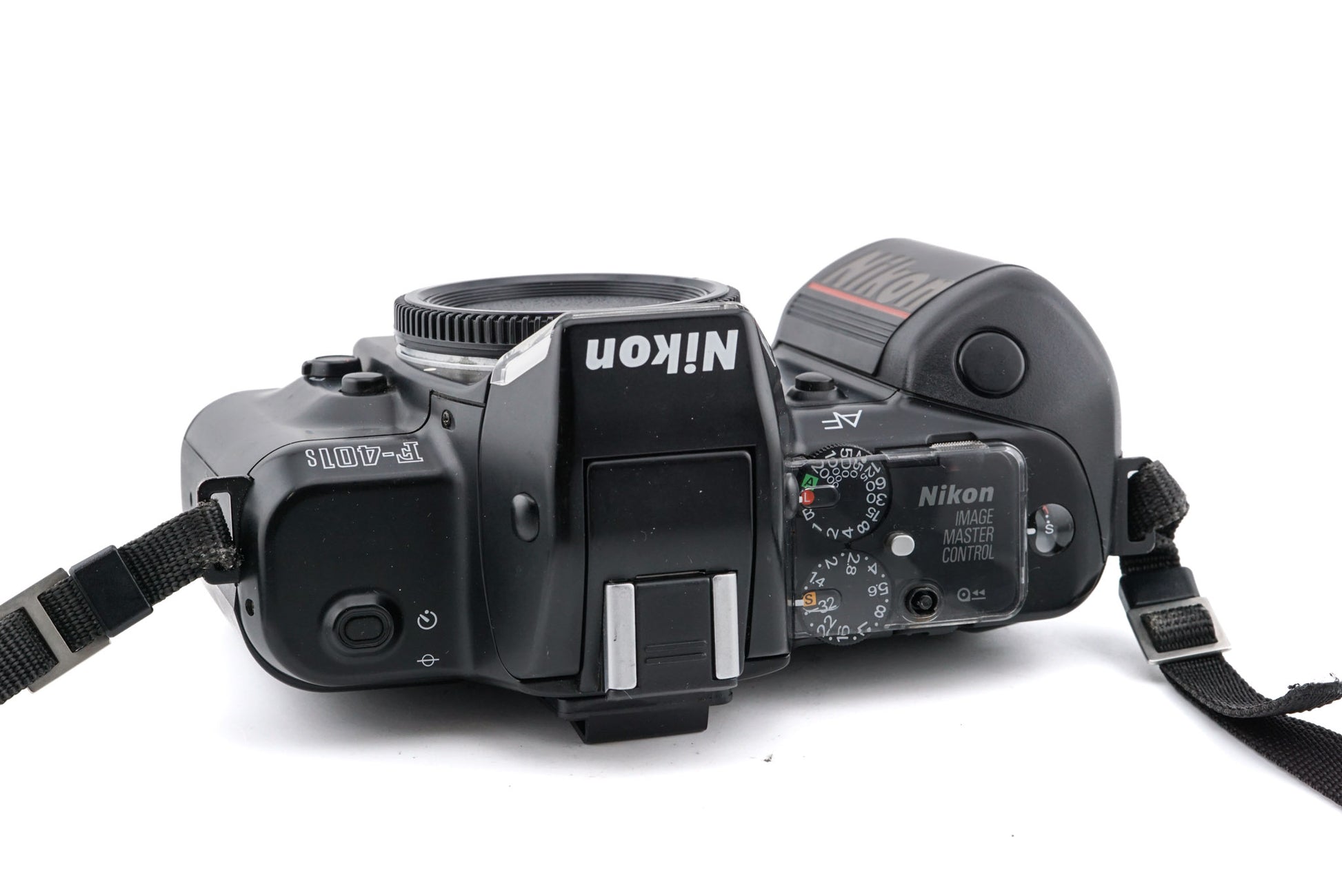 Nikon FM10 + Zoom-Nikkor 35-70mm f3.5-4.8 - SLR 35mm Film