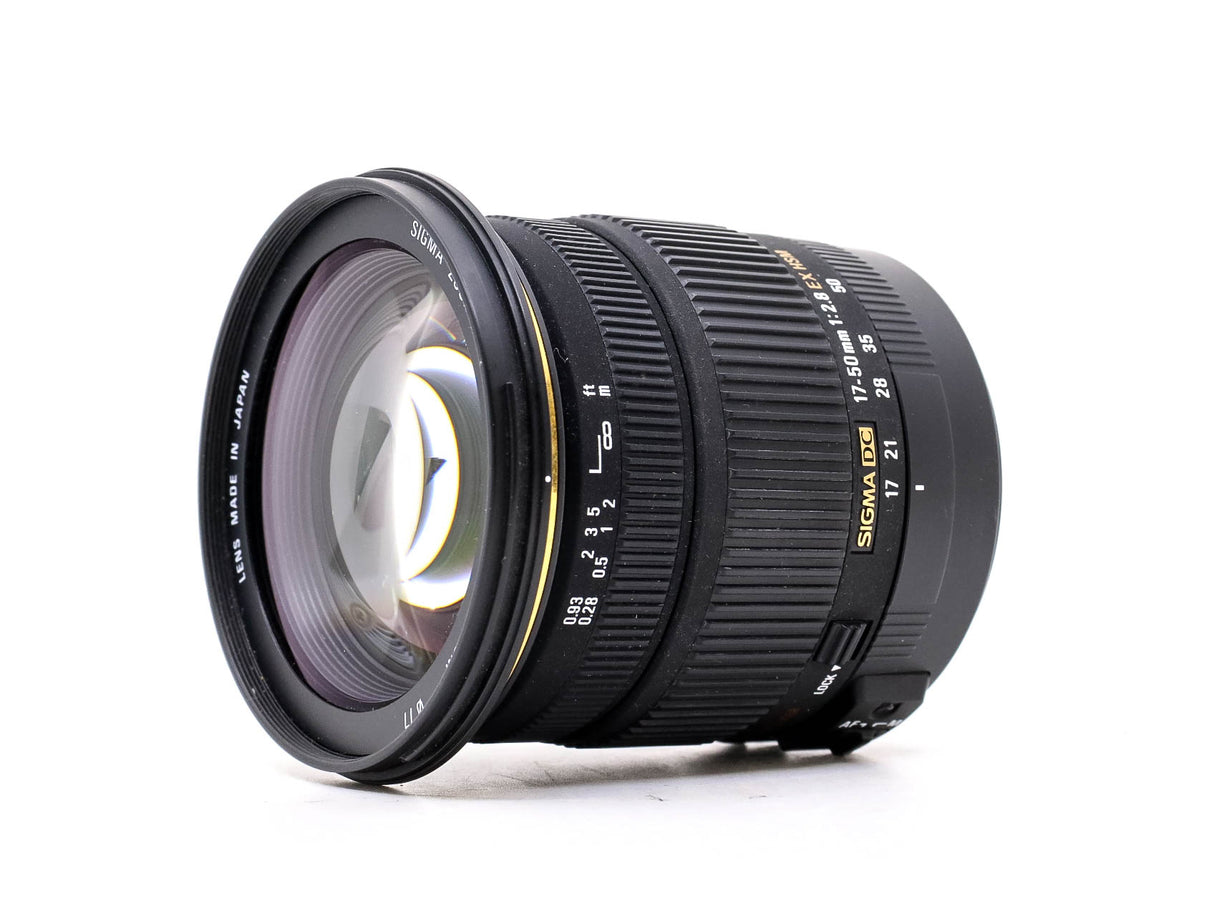 Sigma 17-50mm f/2.8 EX DC OS HSM - Canon EF-S Fit