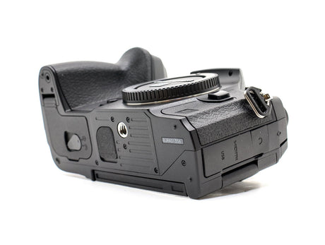 **OM SYSTEM OM-1 Mark II**