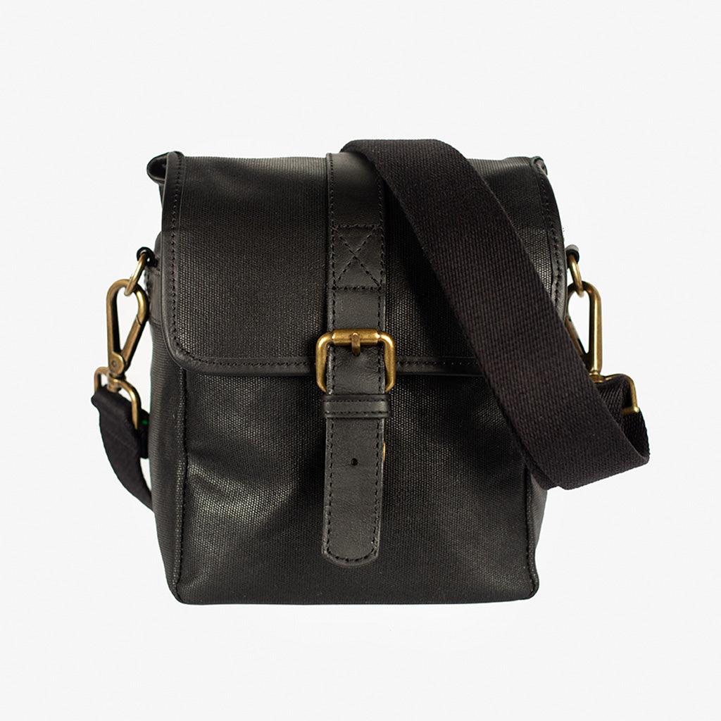 Berlin Black Waxed Canvas Camera Bag · immagine principale