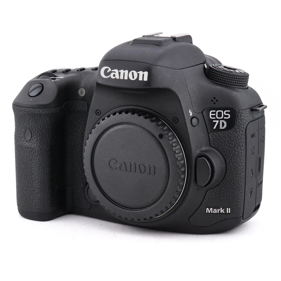 Canon EOS 7D Mark II ボディ Discover the powerful Canon EOS 7D Mark II at Camerashop – Camera