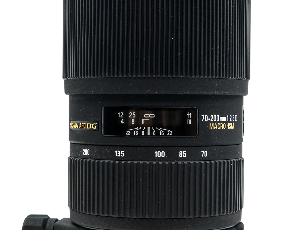 Sigma 70-200mm f/2.8 EX APO DG Macro HSM II - Canon EF Fit