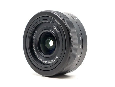 Panasonic Lumix G Vario 12-32mm f/3.5-5.6 ASPH Mega O.I.S. - segunda mano - excelente estado - detalle 2 de 3 - SKU 3788071 -