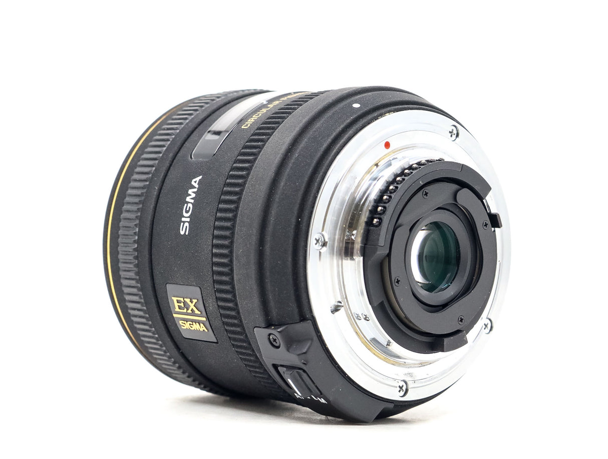 Sigma 4.5mm Fisheye f/2.8 EX DC HSM - Nikon Fit