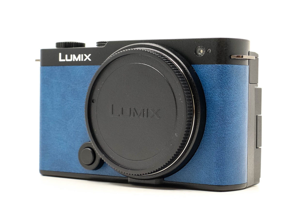 Panasonic Lumix DC-S9