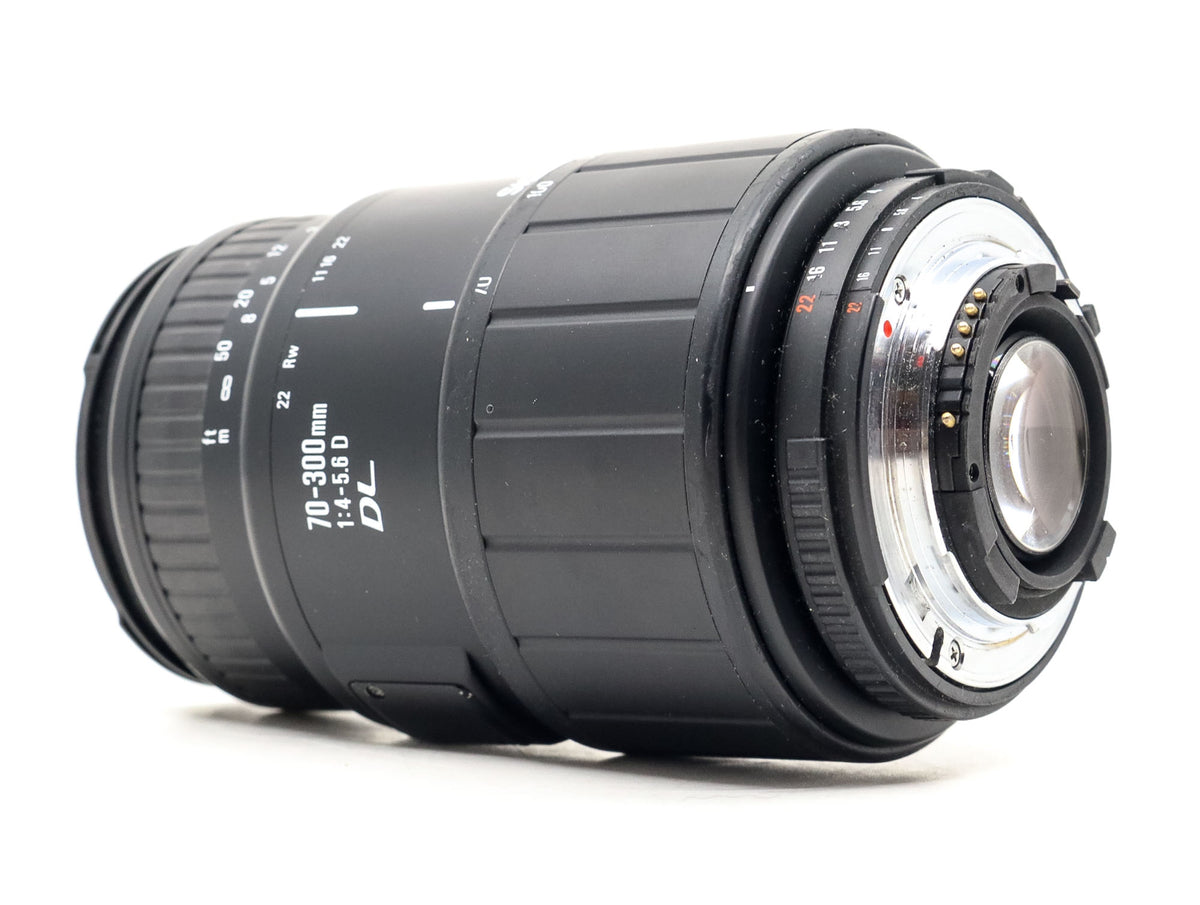 Sigma 70-300mm f/4-5.6D DL Macro Super - Nikon Fit Used – Camera