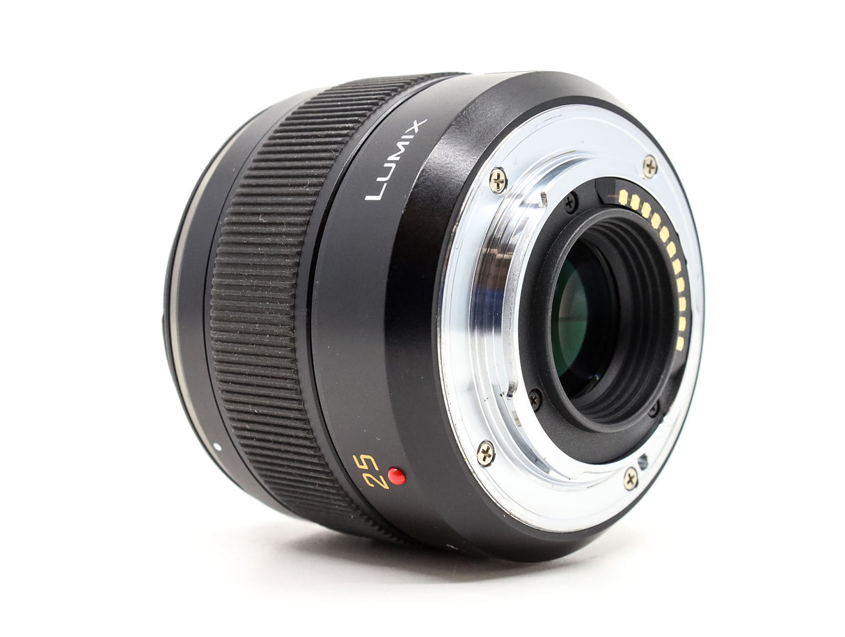 Panasonic Leica DG Summilux 25mm f/1.4 ASPH.