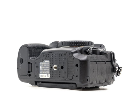 Nikon D850 - segunda mano - excelente estado - detalle 2 de 4 - SKU 3717857 - Camera Market