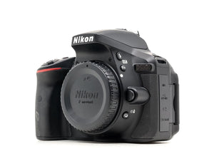Nikon D5300 - segunda mano - excelente estado - foto principal - SKU 3705127 - Camera Market
