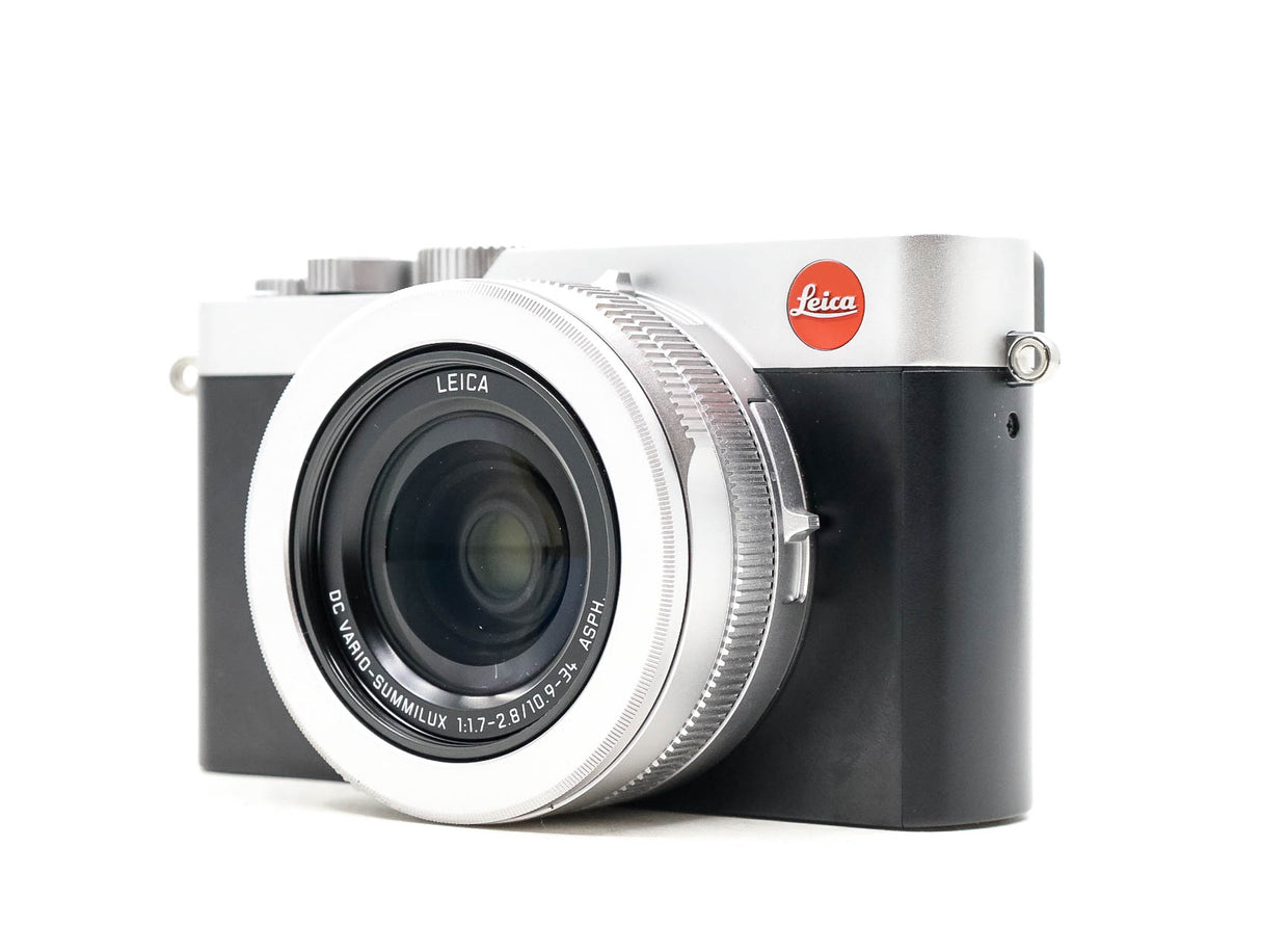 Discover the incredible features of the Leica D-LUX at Camera