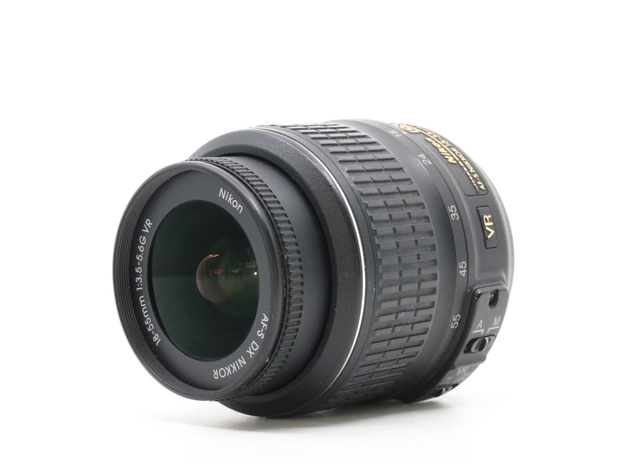 Nikon AF-P DX Nikkor 18-55mm f/3.5-5.6G - segunda mano - excelente estado - detalle 2 de 3 - SKU 3648917 - Camera Market