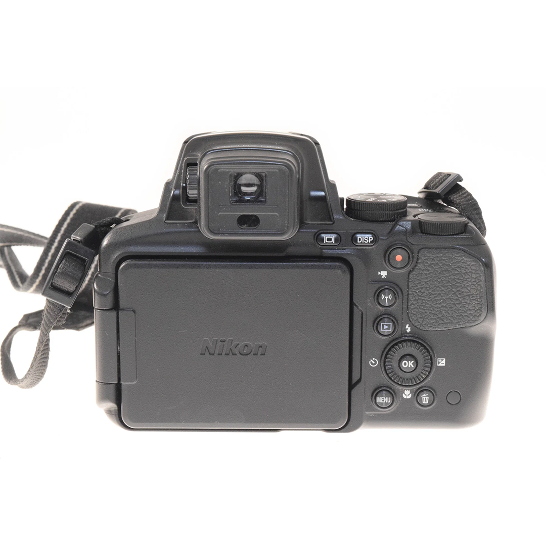 Nikon Coolpix P900: La Cámara con Zoom Definitiva | CameraShop