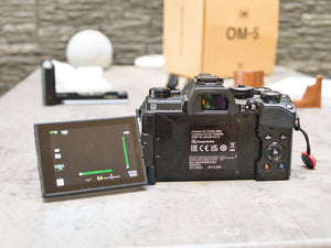 OM DOM 5225beb21-8c62-4c7c-832b-3fe32859ecf4