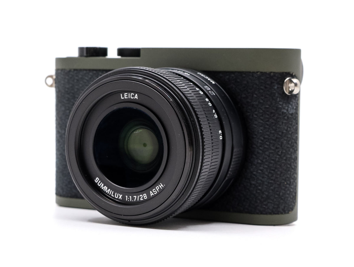 Discover the incredible features of the Leica Q2 Reporter Edition