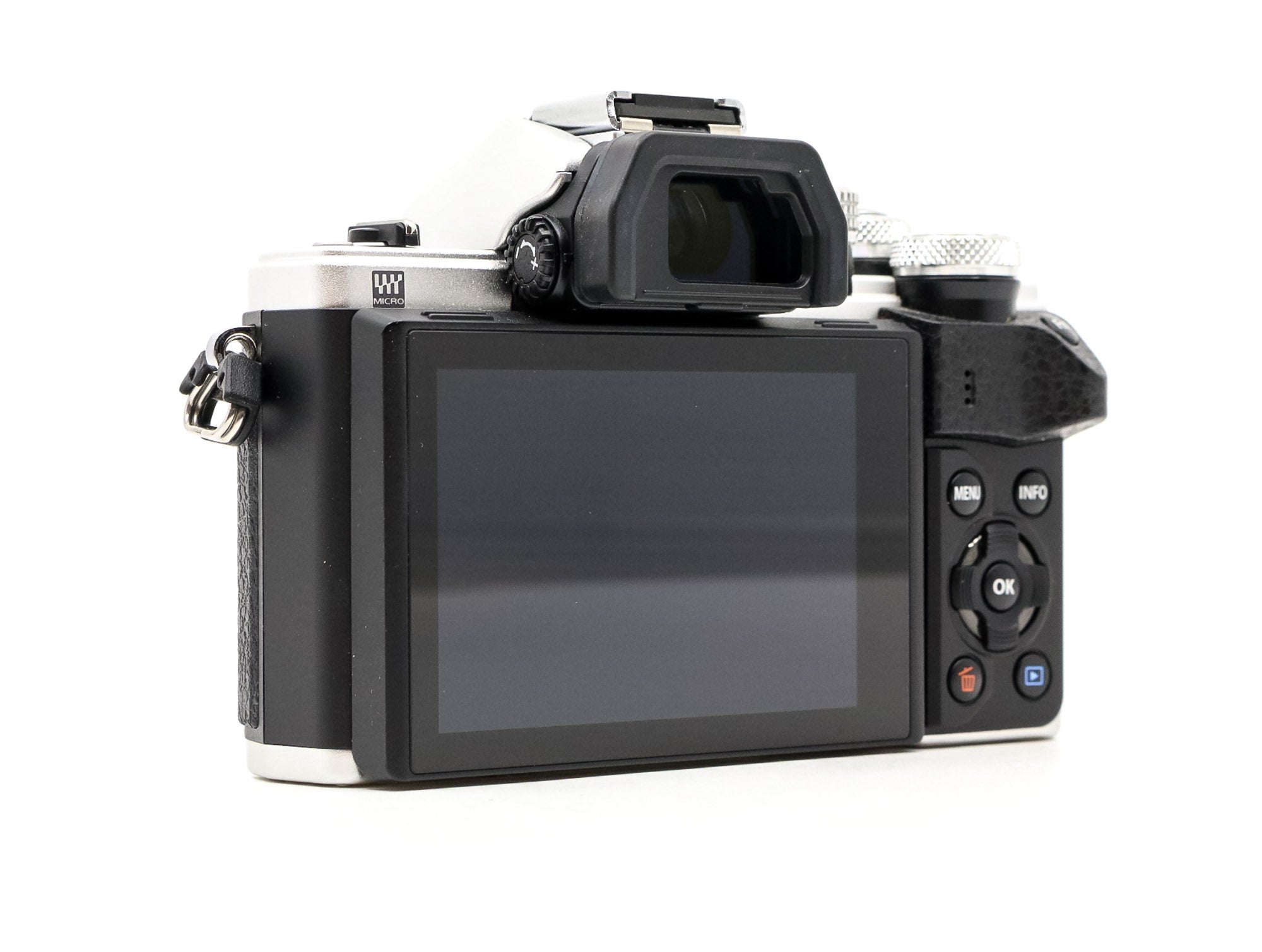 Descubre las increíbles características de la Olympus OM-D E-M10