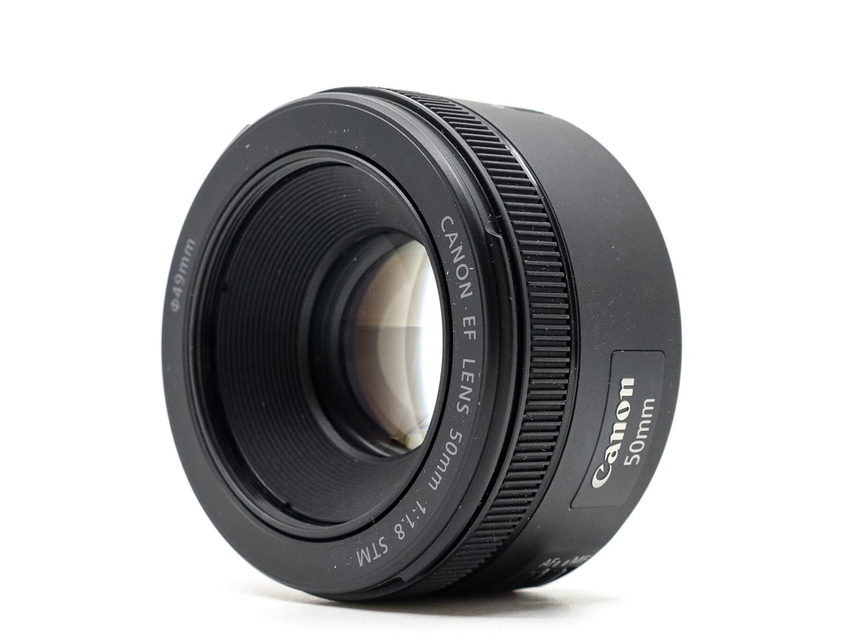 Canon EF 50mm f/1.8 STM - segunda mano - excelente estado - detalle 2 de 3 - SKU 3711896 - Camera Market