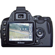 Réflex D40 - Negro + Nikon AF-S DX Nikkor 18-55mm f/3.5-5.6G ED II f/3.5-5.6 de segunda mano en Camera Market