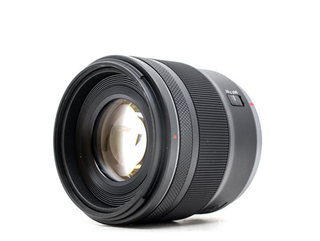 Canon RF 45mm f/1.2 STM