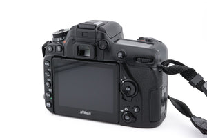 Nikon D7500 (Cuerpo)