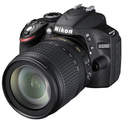 SLR D3200 - Black + Nikon Nikon AF-S DX Nikkor 18-105 mm f/3.5-5.6G ED VR f/3.5-5.6