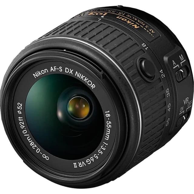 SLR D5200 - Black + Nikon Nikkor AF-S DX 18-55mm f/3.5-5.6 G VR II