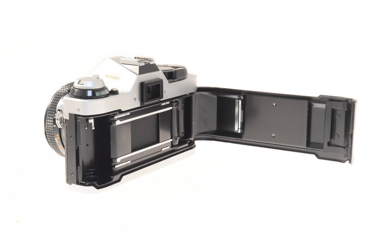 フィルムカメラ Canon AE-1 50mm f1.8 s.c. Canon AE-1 Program + 50mm f1.8 S.C. – Camera Market