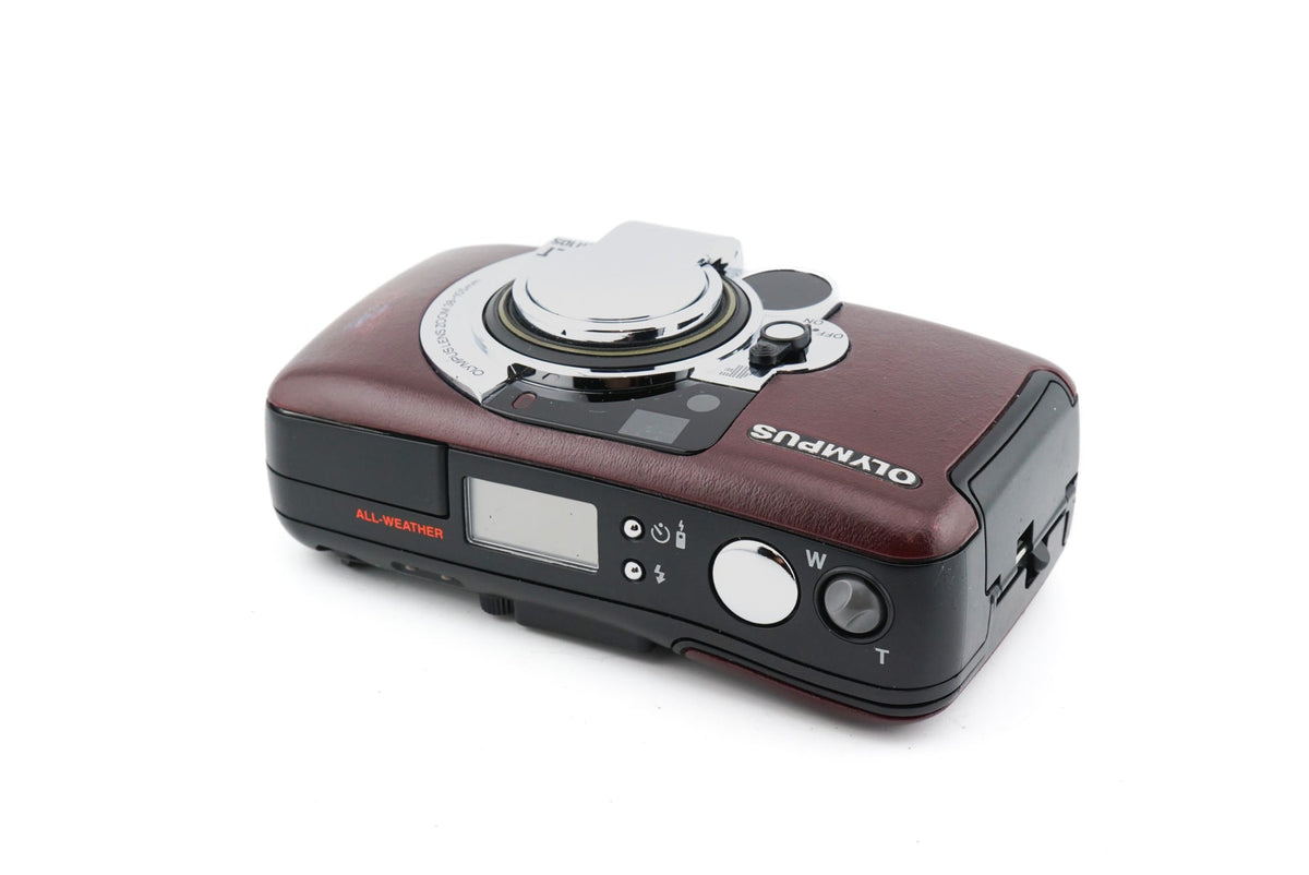Unleash your photography skills with the Olympus LT Zoom 105 at