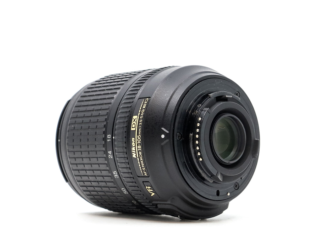 Nikon AF-S DX Nikkor 18-105mm f/3.5-5.6G ED VR - segunda mano - excelente estado - foto principal - SKU 3704711 - Camera Mark