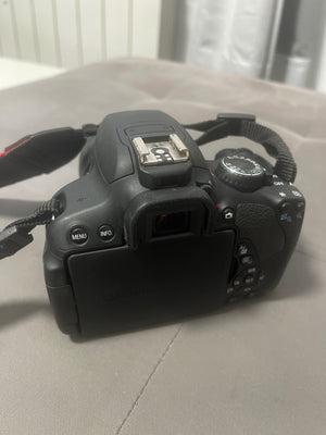 Cannon Rebel T4i2215e764-c950-4068-82f8-b2a88cee2b42