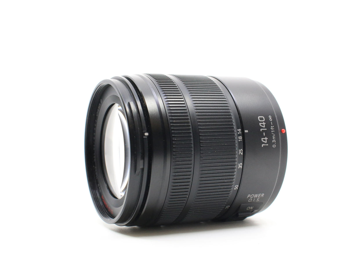 Panasonic Lumix G Vario 14-140mm f/3.5-5.6 ASPH Power O.I.S. - segunda mano - excelente estado - detalle 2 de 4 - SKU 3704664