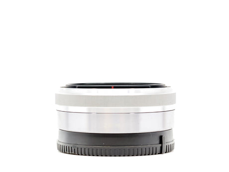 Sony E 16mm f/2.8 - segunda mano - excelente estado - detalle 2 de 4 - SKU 3711625 - Camera Market