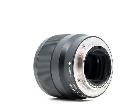 Sony FE 50mm f/1.8 - segunda mano - excelente estado - detalle 3 de 4 - SKU 3723112 - Camera Market