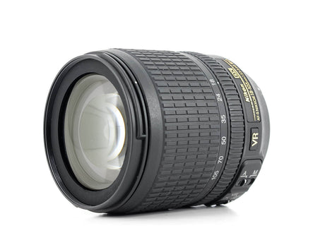Nikon AF-S DX Nikkor 18-105mm f/3.5-5.6G ED VR - segunda mano - excelente estado - detalle 4 de 6 - SKU 3772393 - Camera Mark