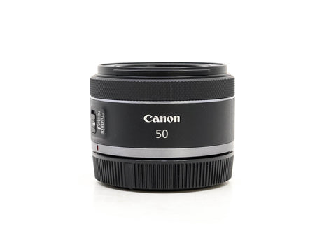 Canon RF 50mm f/1.8 STM - segunda mano - excelente estado - detalle 3 de 4 - SKU 3793731 - Camera Market